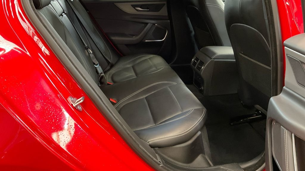 Used Jaguar XE 2019 for sale - 77621706: Photo 7