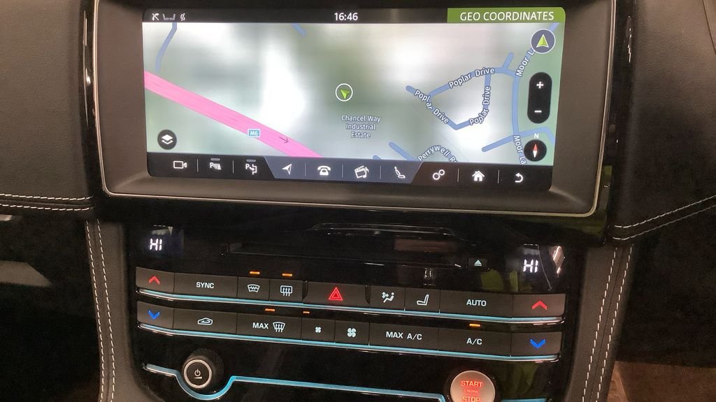 Used Jaguar F-Pace 2019 for sale - 77227410: Photo 2