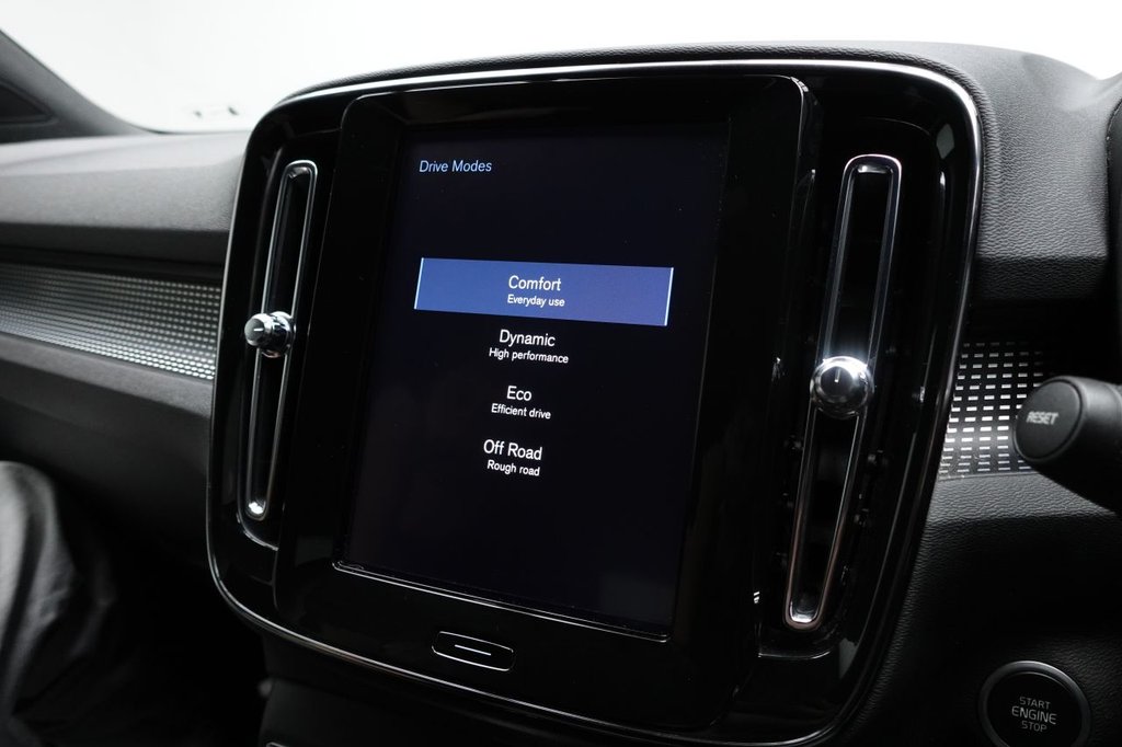 Used Volvo XC40 2020 for sale - 77499548: Photo 32