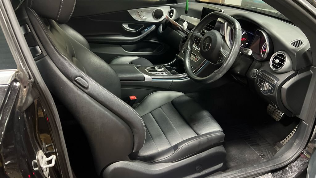 Used Mercedes-Benz C Class 2017 for sale - 76632562: Photo 2