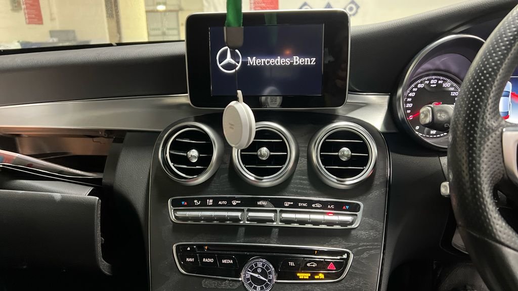 Used Mercedes-Benz C Class 2017 for sale - 76632562: Photo 3