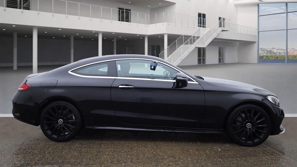 Used Mercedes-Benz C Class 2017 for sale - 76632562: Photo 9