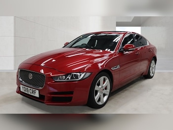 Used Jaguar XE 2019 for sale - 78372883: Photo