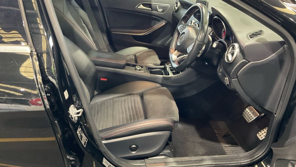 Used Mercedes-Benz A-Class 2018 for sale - 78181452: Photo 3