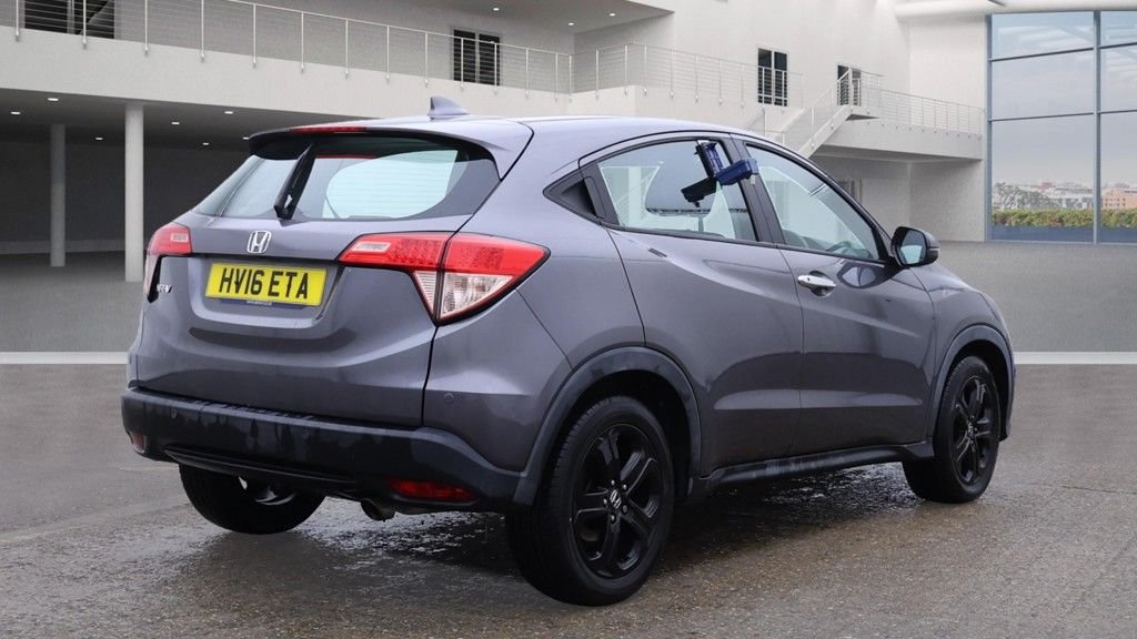 Used Honda HR-V 2016 for sale - 76570521: Photo 8