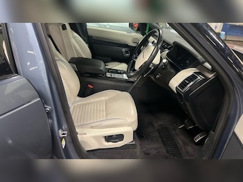 Used Land Rover Discovery 2019 for sale - 77038423: Photo