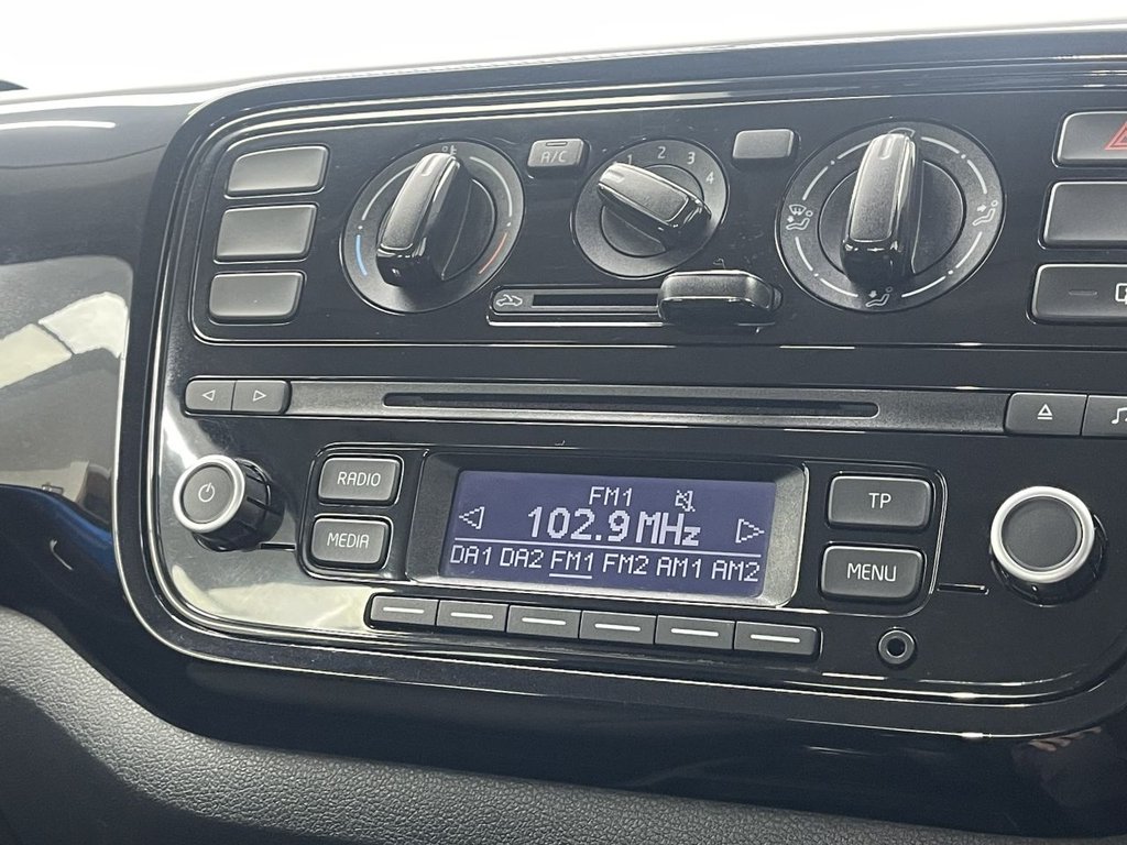 Used Volkswagen up! 2014 for sale - 77313243: Photo 21