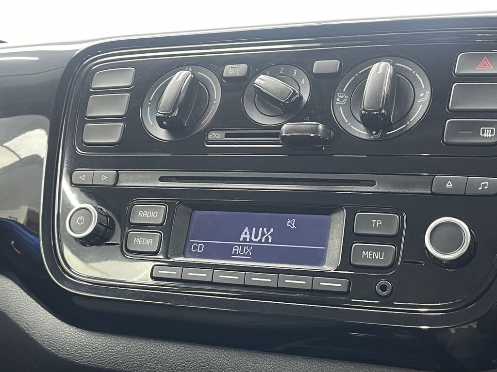 Used Volkswagen up! 2014 for sale - 77313243: Photo 3