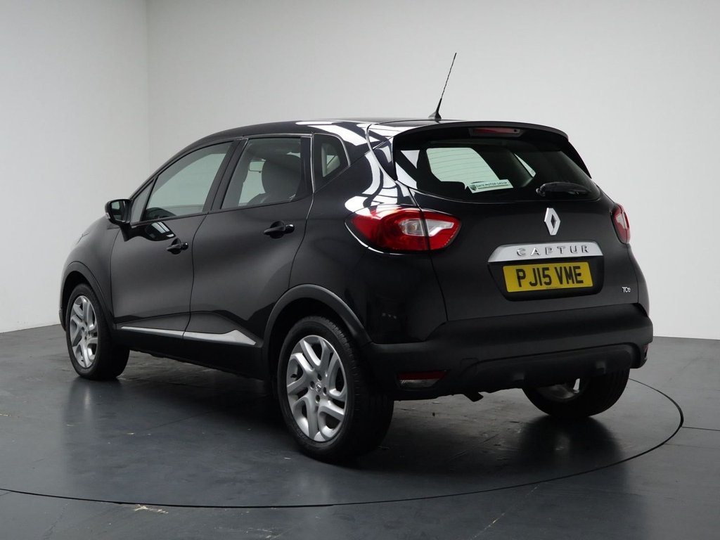 Used Renault Captur 2015 for sale - 76430304: Photo 9
