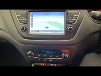Used Hyundai i20 2018 for sale - 75242309: Photo