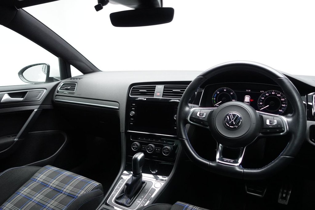 Used Volkswagen Golf 2020 for sale - 77171897: Photo 23