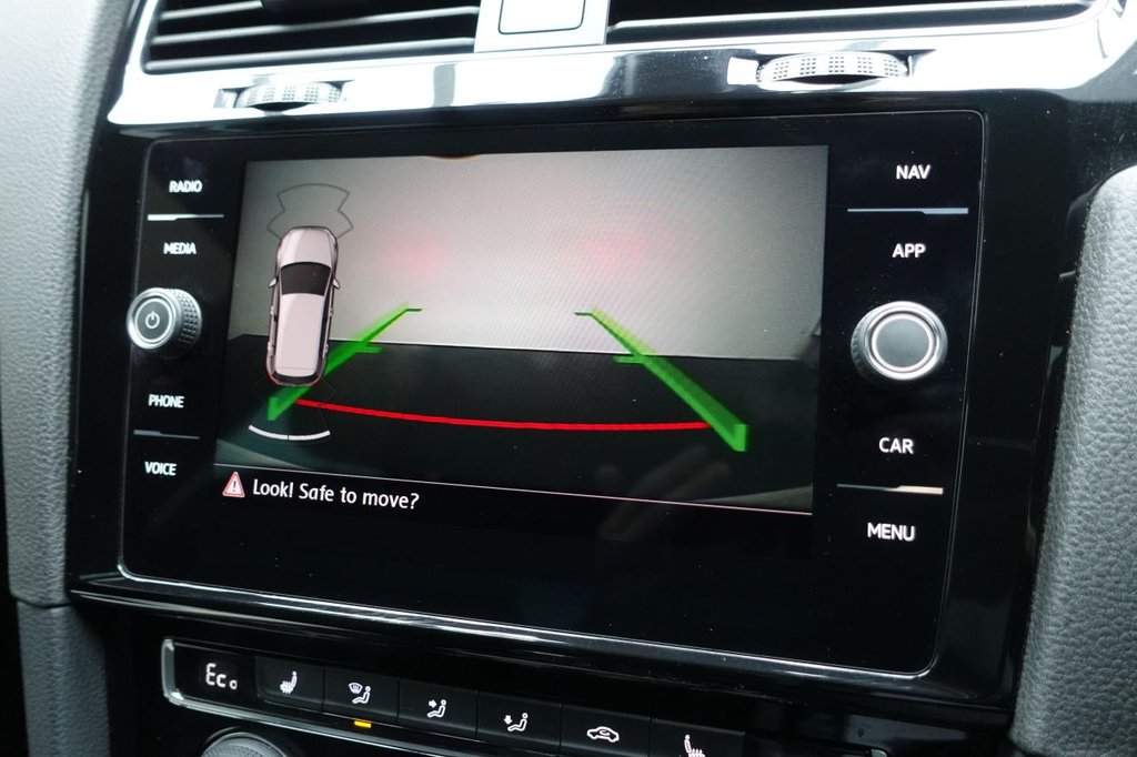 Used Volkswagen Golf 2020 for sale - 77171897: Photo 24