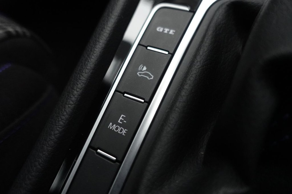 Used Volkswagen Golf 2020 for sale - 77171897: Photo 42