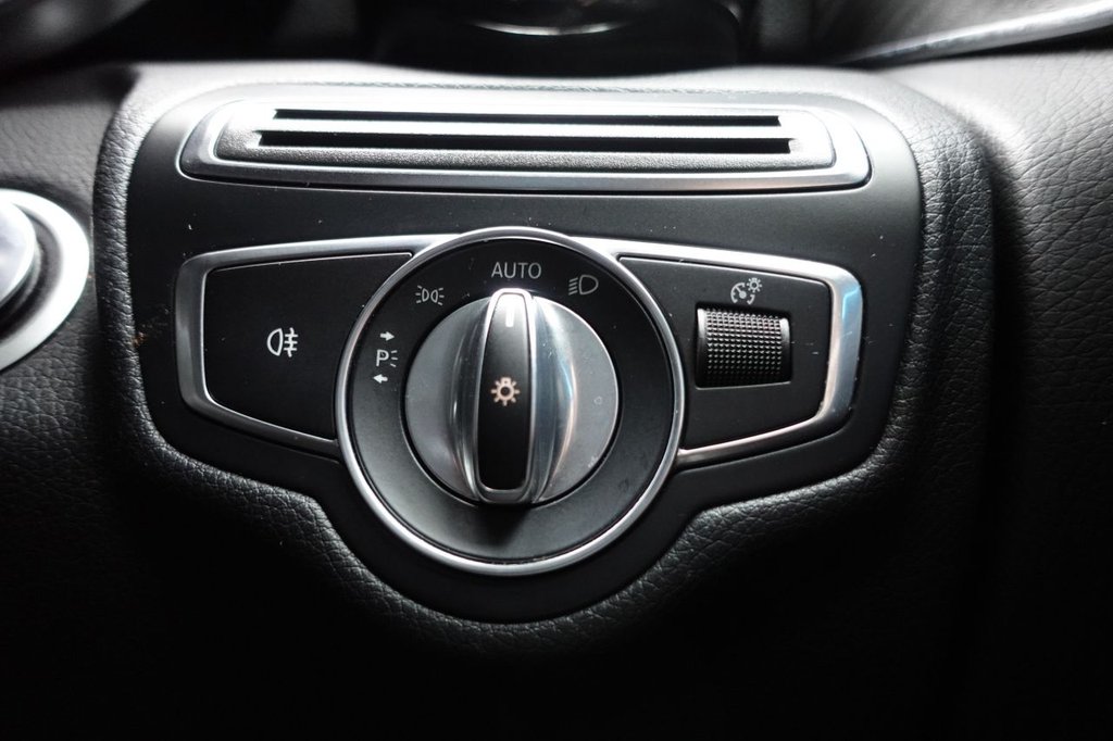 Used Mercedes-Benz GLC 2018 for sale - 77263518: Photo 49