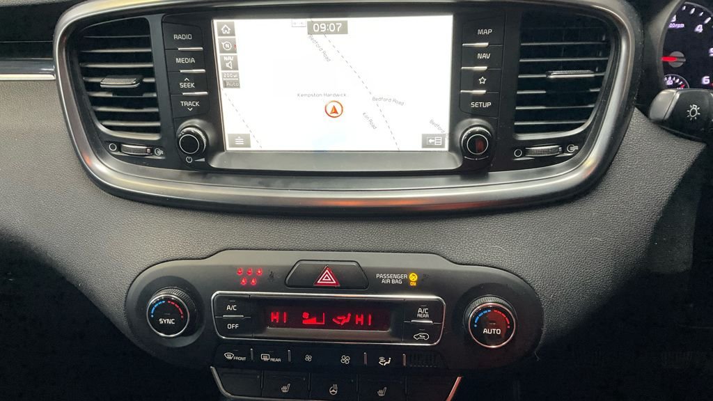 Used Kia Sorento 2018 for sale - 77452187: Photo 2