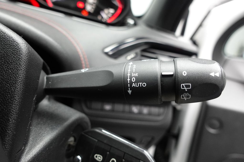 Used Peugeot 208 2013 for sale - 77667699: Photo 36