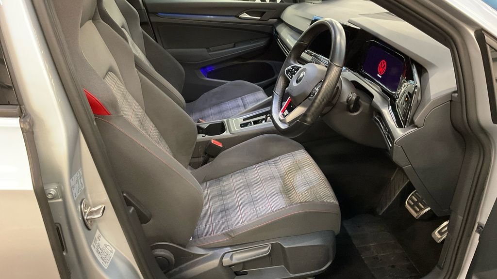 Used Volkswagen Golf 2021 for sale - 76910391: Photo 2