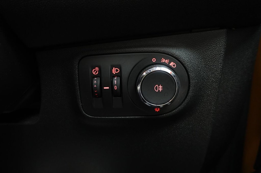 Used Vauxhall ADAM 2018 for sale - 77571483: Photo 41