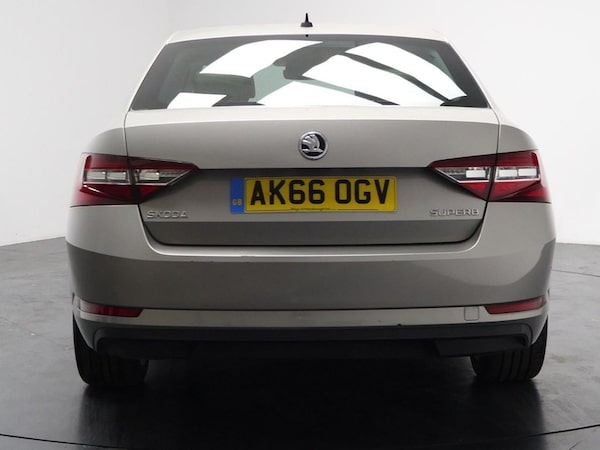 Used Skoda Superb 2016 for sale - 75585397: Photo 11