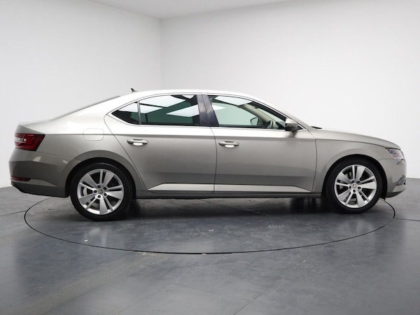 Used Skoda Superb 2016 for sale - 75585397: Photo 14
