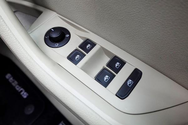 Used Skoda Superb 2016 for sale - 75585397: Photo 45