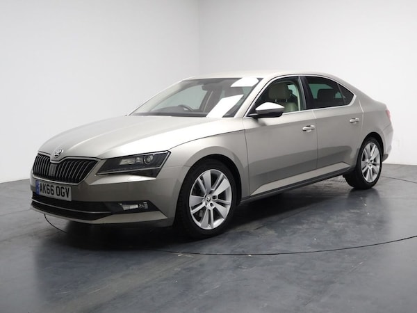 Used Skoda Superb 2016 for sale - 75585397: Photo 6