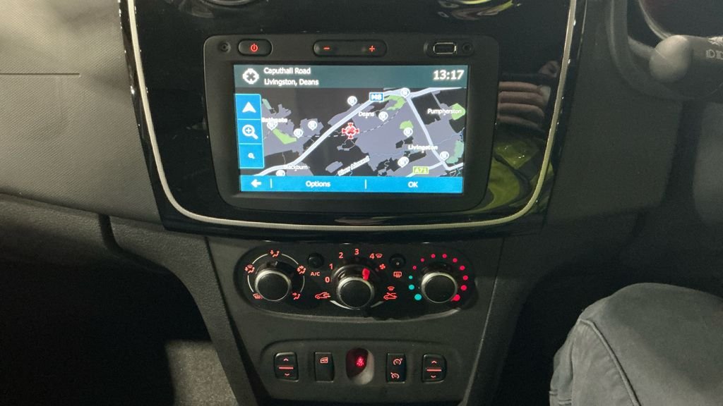 Used Dacia Sandero Stepway 2019 for sale - 77188364: Photo 5