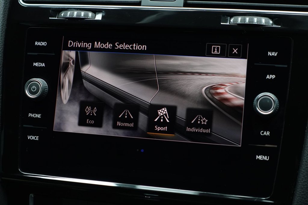 Used Volkswagen Golf 2019 for sale - 76496761: Photo 41