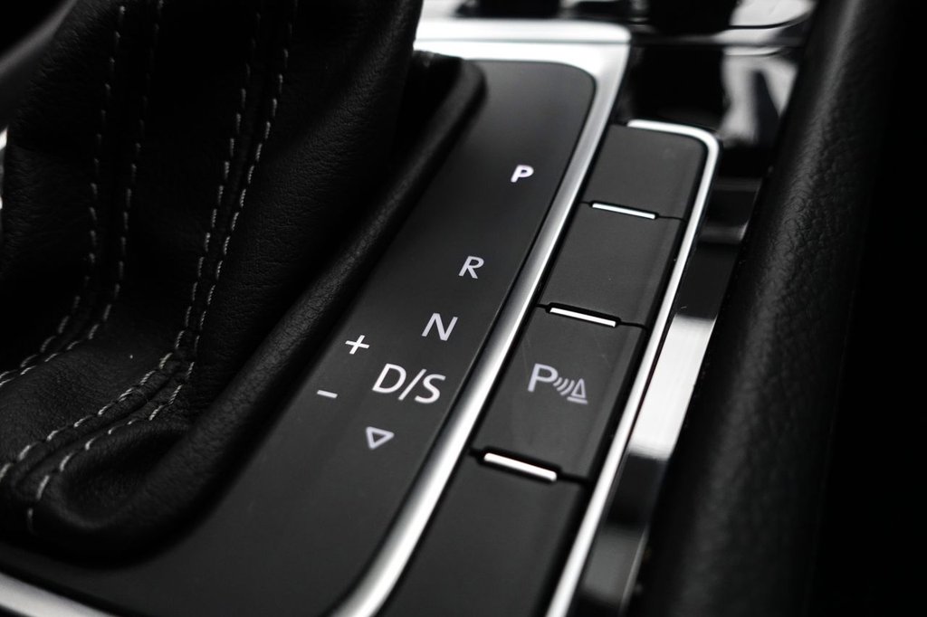 Used Volkswagen Golf 2019 for sale - 76496761: Photo 47