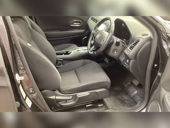 Used Honda HR-V 2018 for sale - 75765316: Photo
