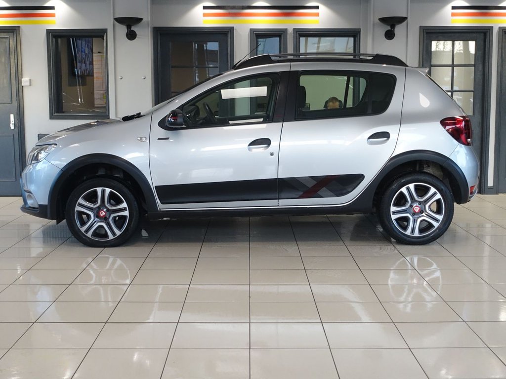 Used Dacia Sandero Stepway 2020 for sale - 77027000: Photo 12