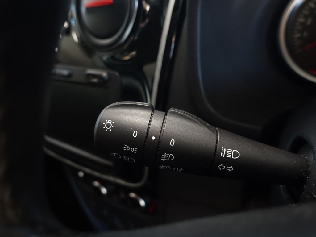 Used Dacia Sandero Stepway 2020 for sale - 77027000: Photo 30