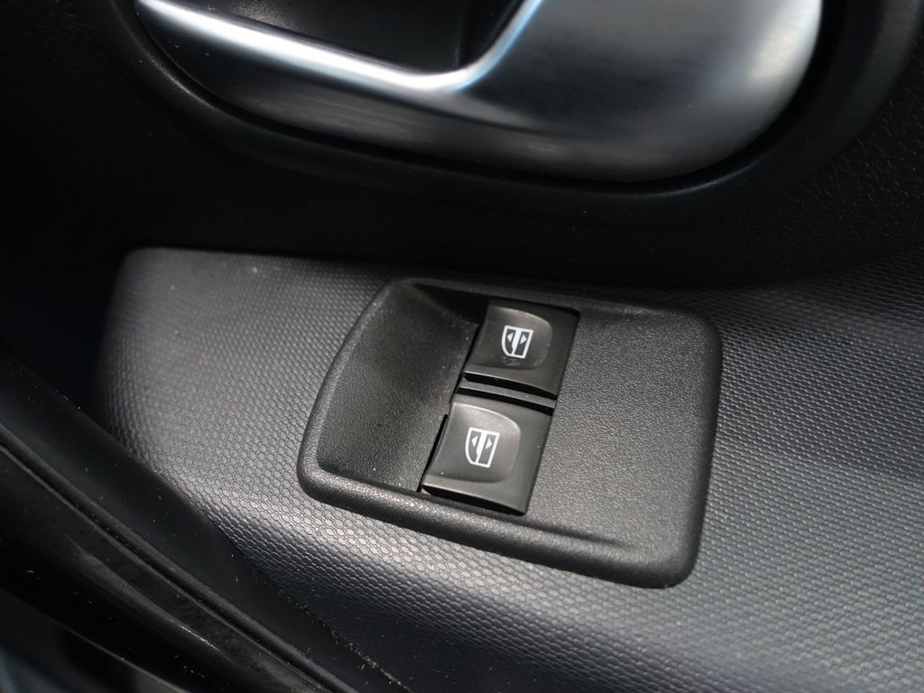 Used Dacia Sandero Stepway 2020 for sale - 77027000: Photo 39