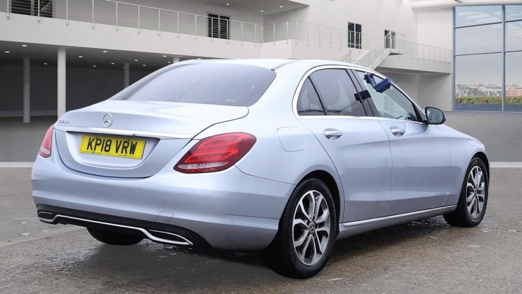 Used Mercedes-Benz C Class 2018 for sale - 76711504: Photo 8