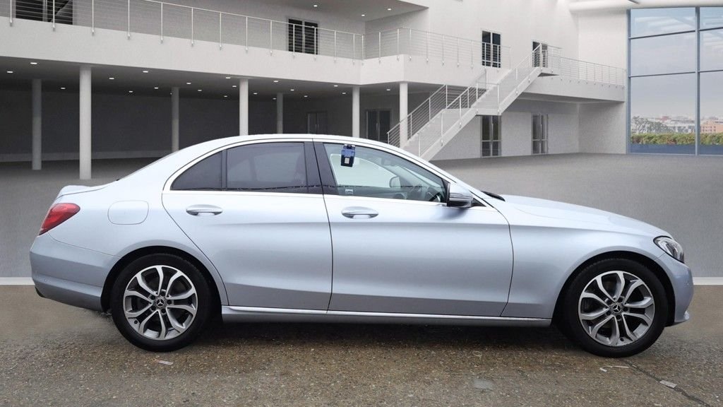 Used Mercedes-Benz C Class 2018 for sale - 76711504: Photo 9