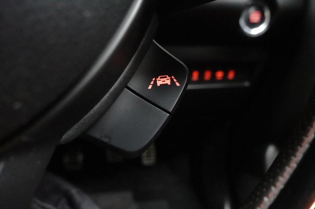 Used Suzuki Swift 2018 for sale - 77408639: Photo 36