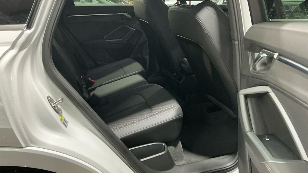 Used Audi Q3 2019 for sale - 77835208: Photo 9