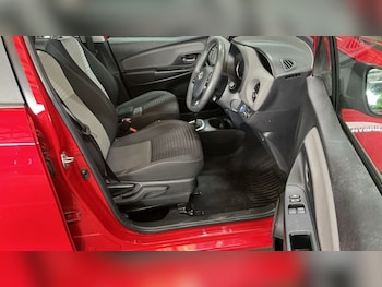 Used Toyota Yaris 2020 for sale - 78154083: Photo