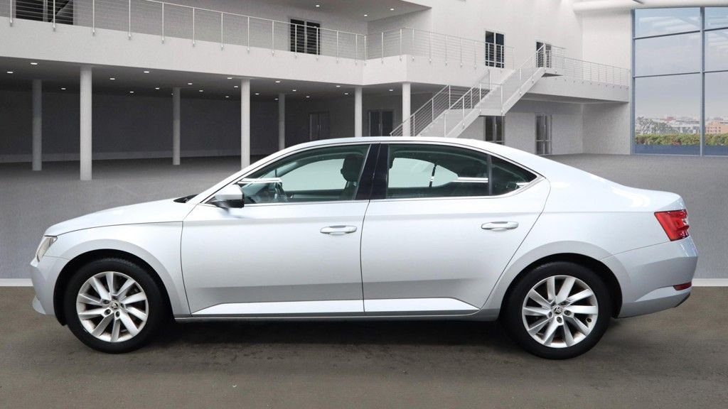 Used Skoda Superb 2018 for sale - 77027292: Photo 11