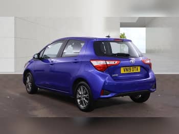 Used Toyota Yaris 2019 for sale - 79738536: Photo