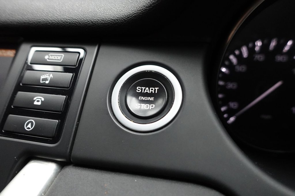 Used Land Rover Discovery Sport 2016 for sale - 77952582: Photo 49