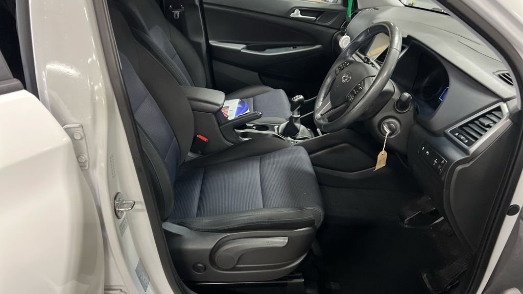 Used Hyundai TUCSON 2018 for sale - 76333949: Photo 2