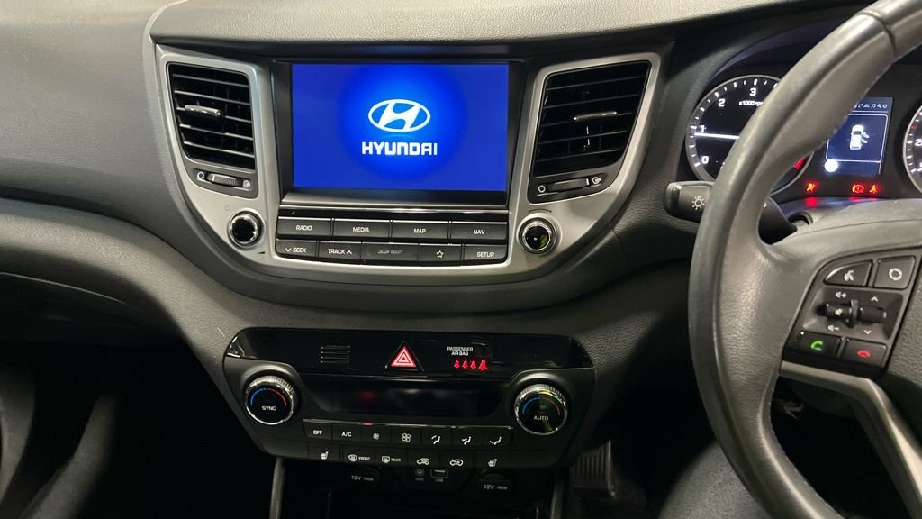 Used Hyundai TUCSON 2018 for sale - 76333949: Photo 3