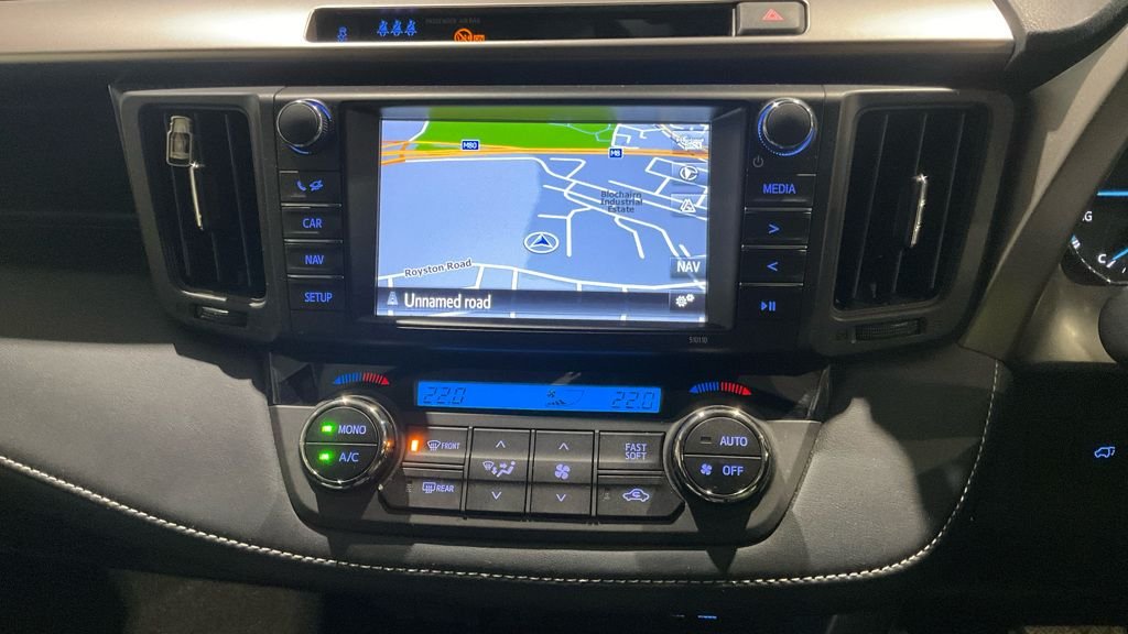 Used Toyota RAV4 2016 for sale - 76496685: Photo 3