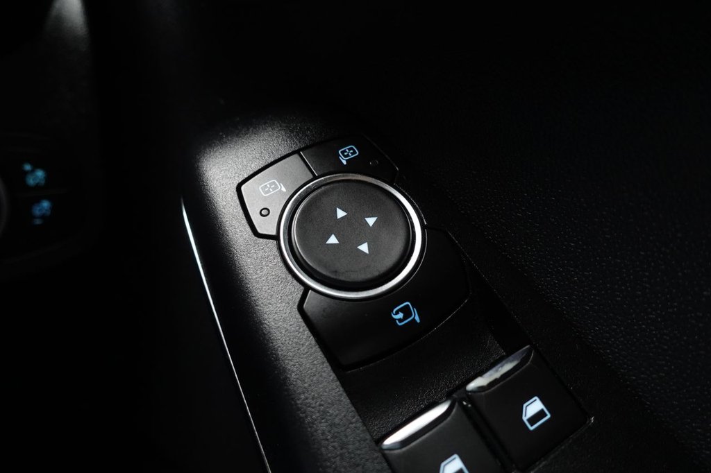 Used Ford Fiesta 2018 for sale - 76386501: Photo 40