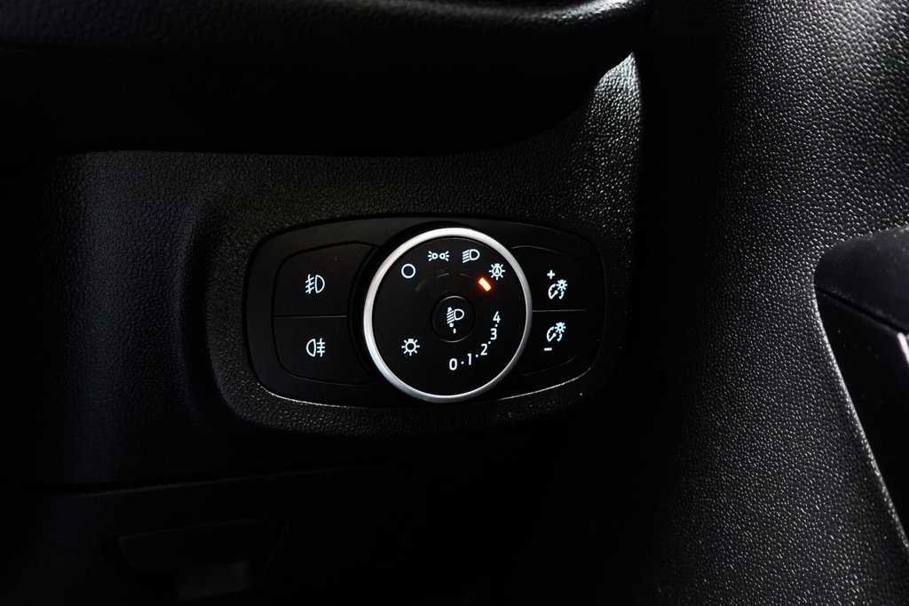 Used Ford Fiesta 2018 for sale - 76386501: Photo 41