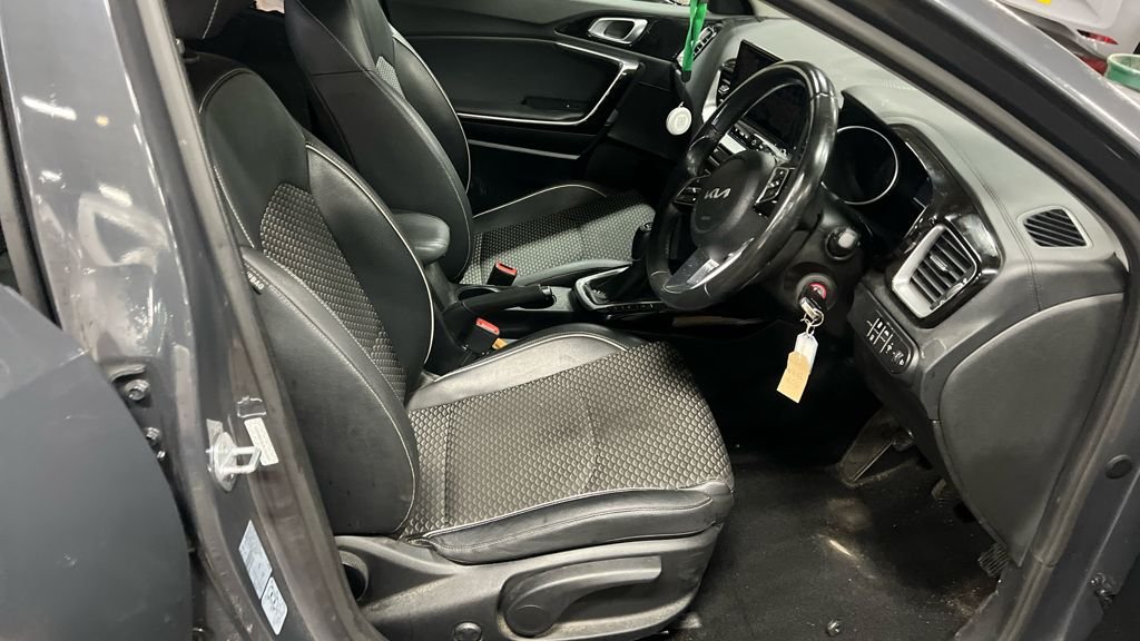 Used Kia Ceed 2022 for sale - 76950676: Photo 2