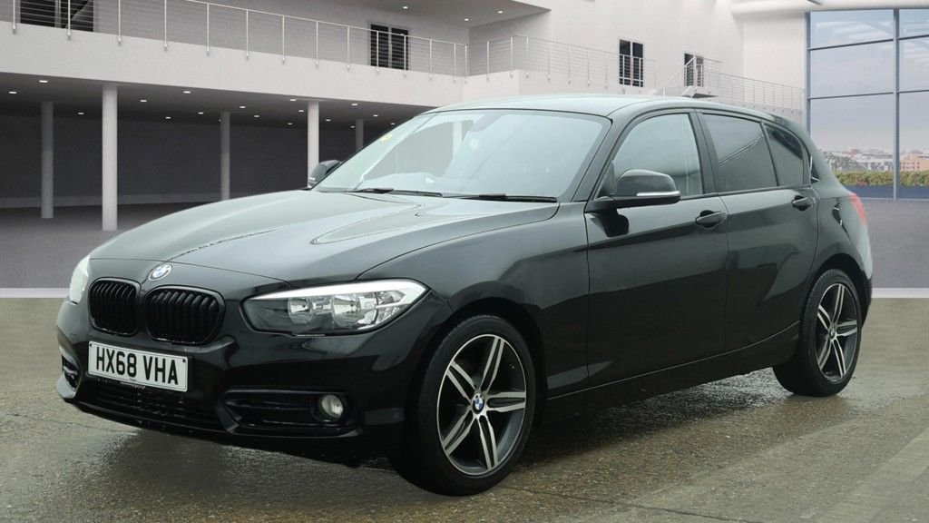 Used BMW 1 Series 2018 for sale - 77369872: Photo 2