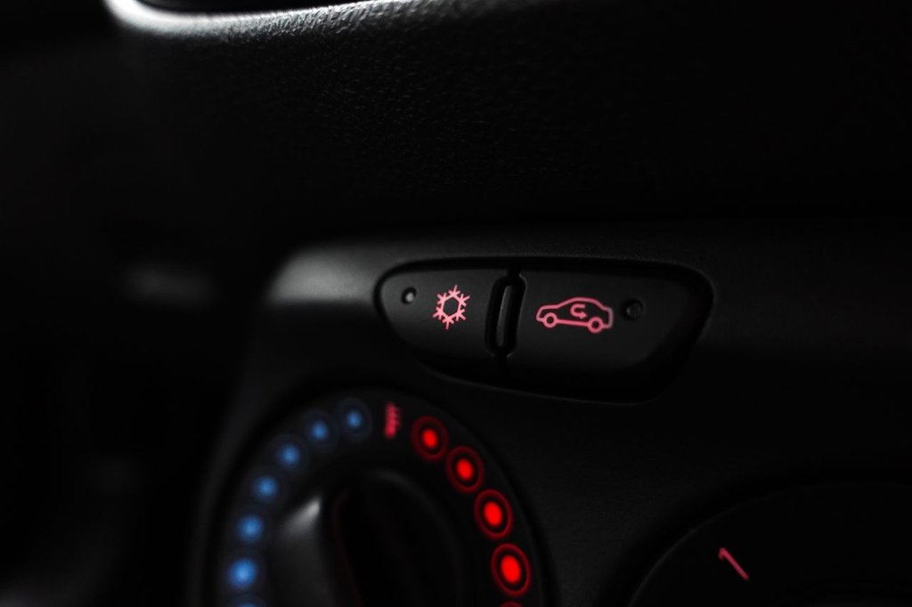 Used Vauxhall ADAM 2019 for sale - 76768796: Photo 33