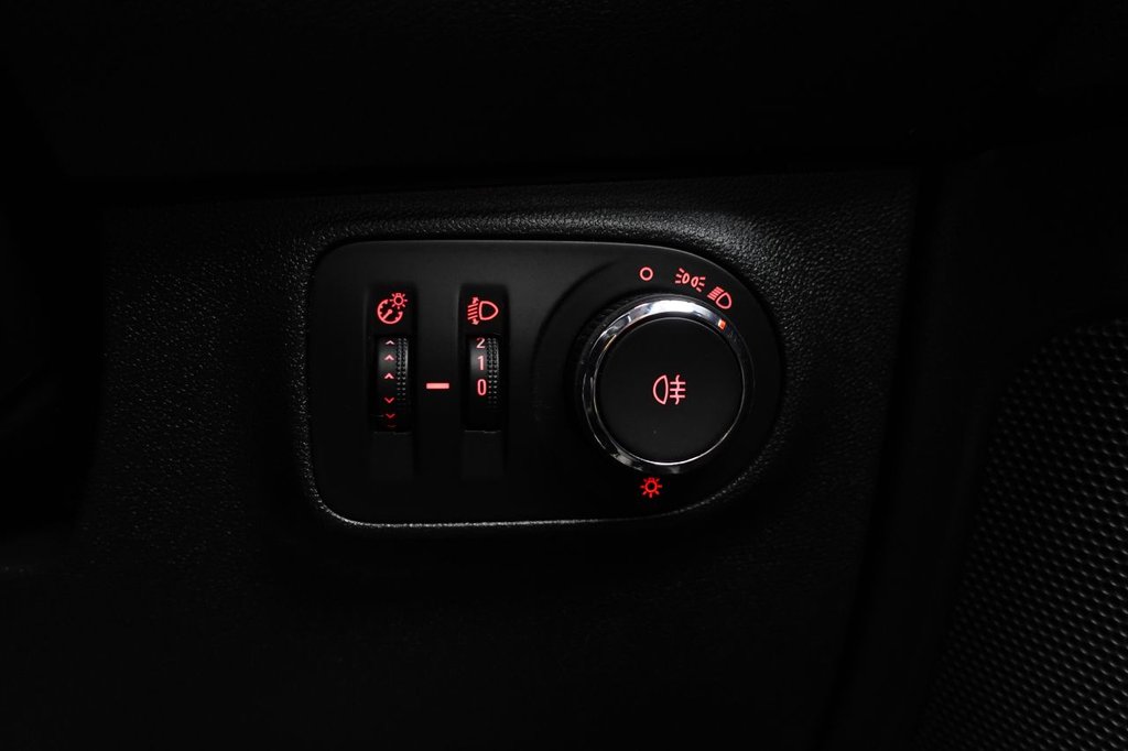 Used Vauxhall ADAM 2019 for sale - 76768796: Photo 40